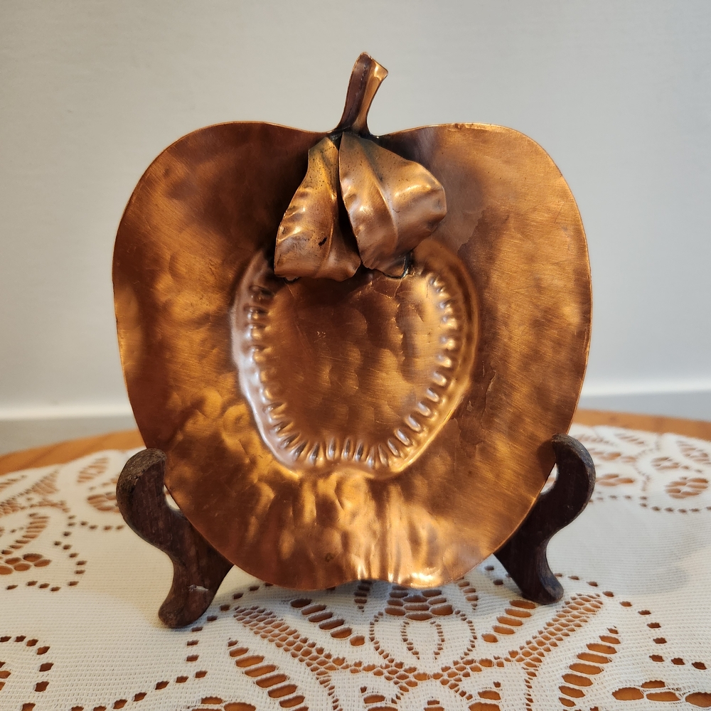 Vintage Gregorian Copper Apple Wall Hanging With 3D Details And Hook On Back